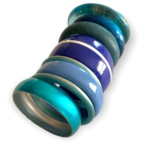 Vintage set of 9 bangle bracelets in hues of blue - Picture 2 of 7